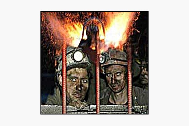 На Донбассе в шахте взорвался метан, пострадали 8 горняков