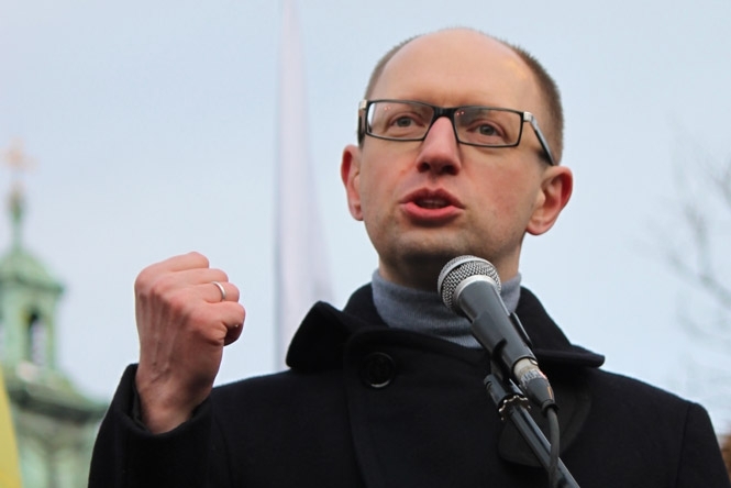 Премьер-министр Украины поручил до конца сентября накопить на складах запасы угля
