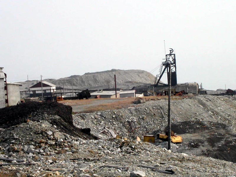 В Лейлекском районе в результате обвала на одной из шахт погиб проходчик