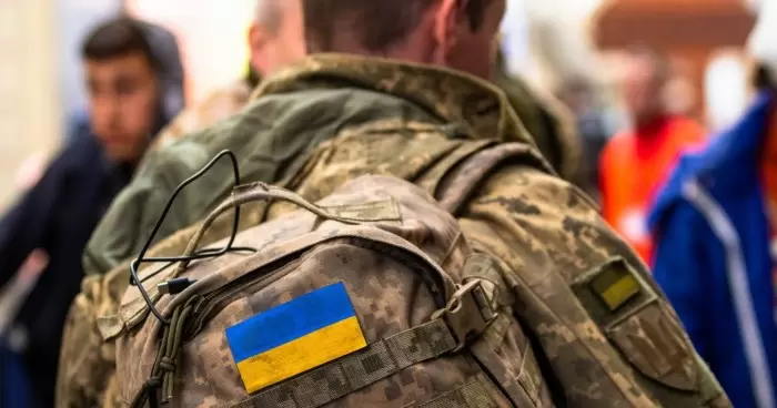 Кто из украинских мужчин получит возможность выехать за границу с 1 февраля