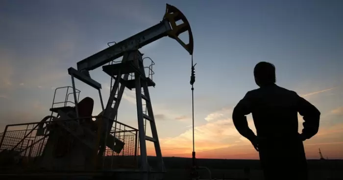 Снижение цен на нефть экономические препятствия ослабляют перспективы сокращения поставок
