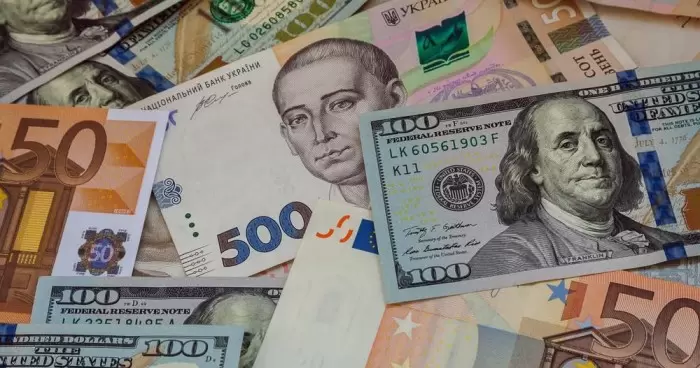 Можно выгодно обменять гривну доллар евро и злотый продолжают дешеветь Курс валют на 27102023