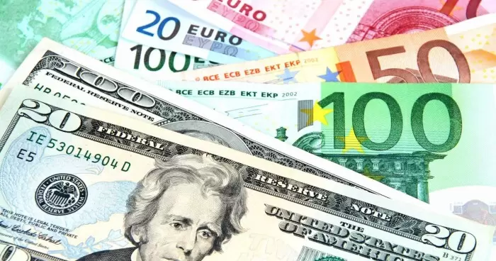 Курс валют на 13 декабря доллар и евро продолжают поднялись в цене