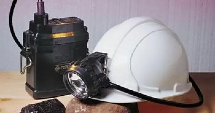 В Донецке презентовали умный головной светильник для шахтеров