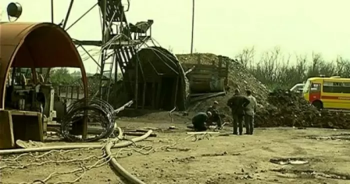 На затопленной на Луганщине шахте 41 день ищут тела горняков 