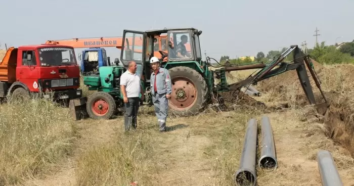 Краснодонуголь начал строить альтернативный водопровод в Молодогвардейске