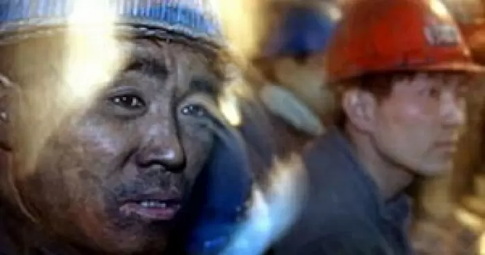 В Китае горняки остались живы после 80-ти часов под землёй Чтобы выжить они пили мочу и ели картон