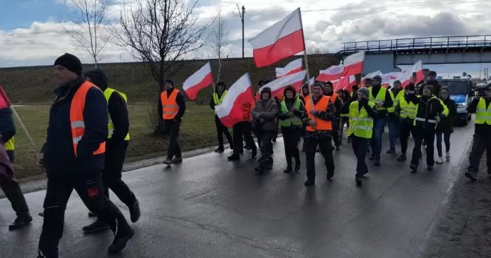 Фермеры из Польши заблокируют передвижение украинских пассажирских автобусов