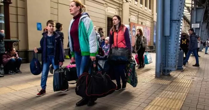 Беженцы из Украины массово покидают три европейские страны