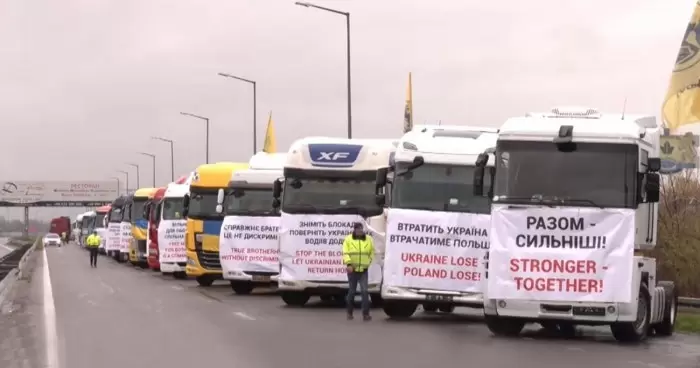 Украинские перевозчики реагируют на блокаду границы со стороны Польши было высказано заявление