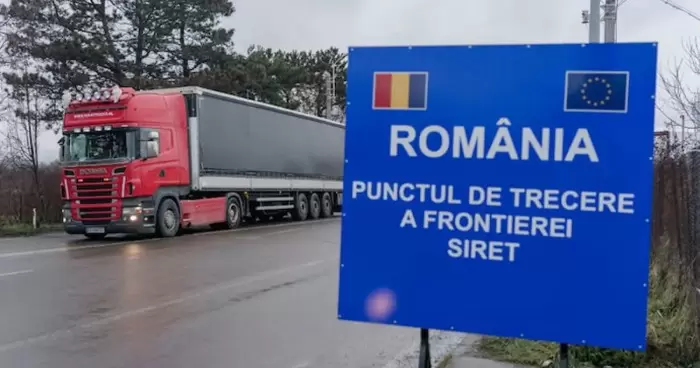 Фермеры в Румынии вновь препятствуют передвижению грузовиков на границе с Украиной