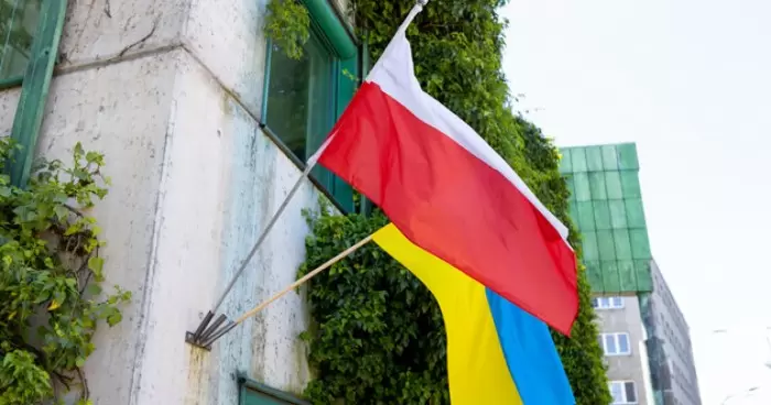 Денежная поддержка для украинских беженцев в Польше условия и правила получения