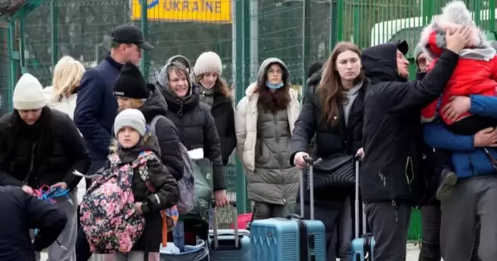 Украинским беженцам необходимо покинуть одну из стран Европы до 1 апреля