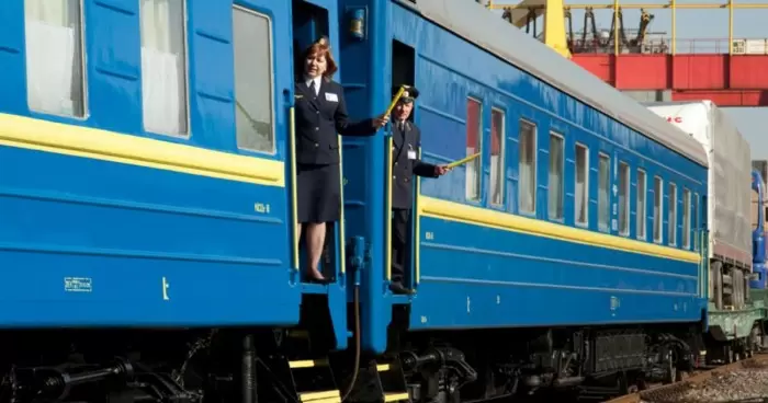 Не всем известны эти нормы Укрзализныци за что пассажира могут лишить поездки