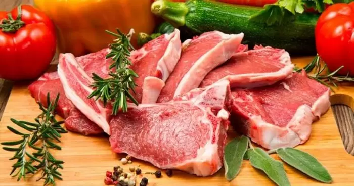 Цены на мясо и два овоща из борщового набора выросли в Украине